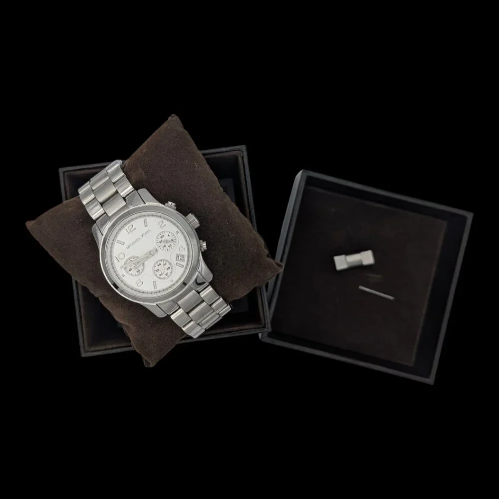 Michael Kors MK5076 Runway Chronograph Silver Ladies Watch - Picture 5 of 5